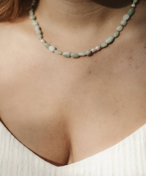 - imageCollier Jade